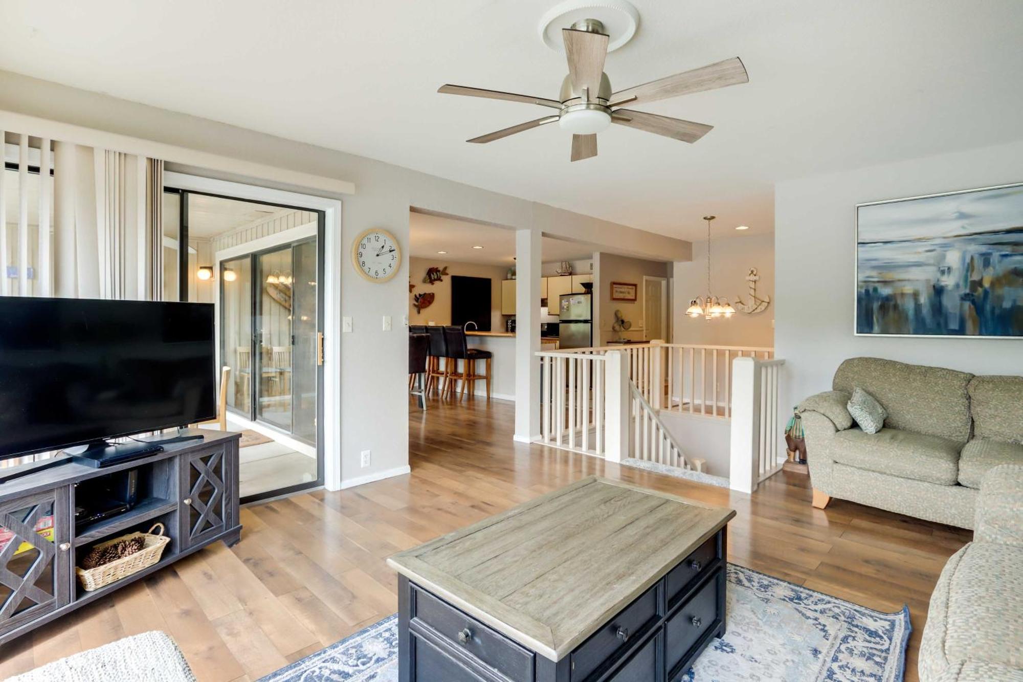Lakefront Osage Beach Condo With Community Pool Eksteriør billede