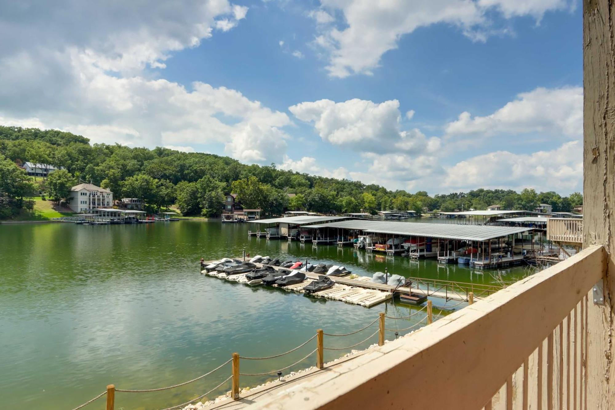 Lakefront Osage Beach Condo With Community Pool Eksteriør billede